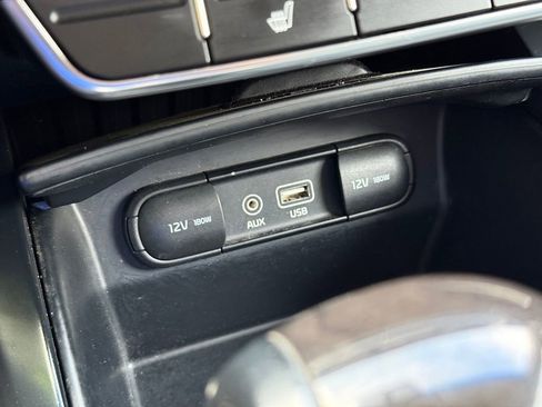 Used 2018 Kia Sorento FWD image 23