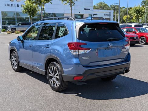 Used 2023 Subaru Forester Limited AWD/4WD image 5