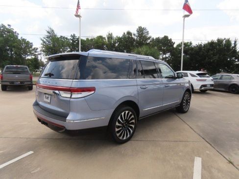 Used 2024 Lincoln Navigator L Black Label AWD/4WD image 9