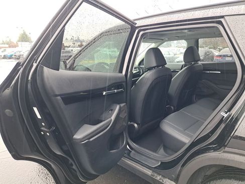 Used 2021 Kia Seltos EX image 12