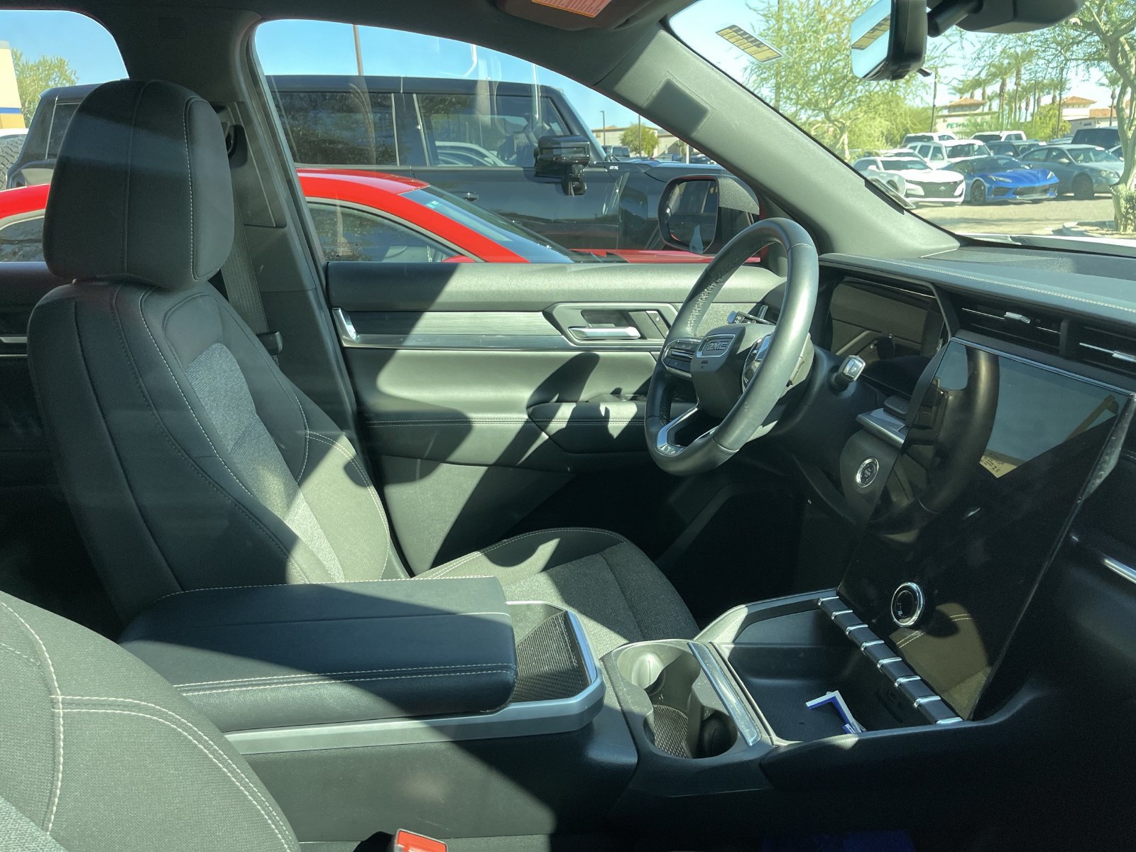 Used 2026 GMC Terrain Elevation w/ Technology Package II FWD image 6