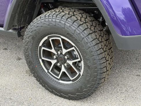 New 2026 Jeep Gladiator Rubicon AWD/4WD image 12