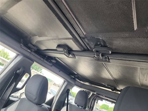 New 2025 Ford Bronco image 16