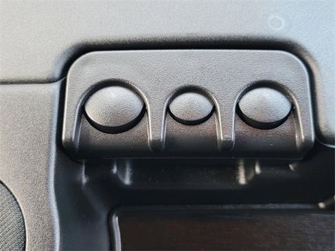 Used 2022 RAM 1500 Classic Warlock image 27