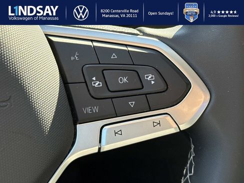 Used 2022 Volkswagen Tiguan SE image 19