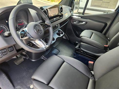 New 2025 Mercedes-Benz Sprinter 2500 image 7