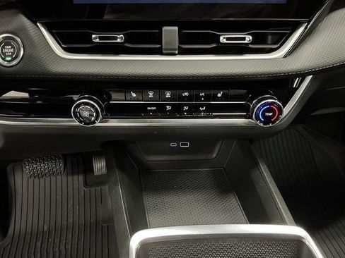 New 2026 Chevrolet Equinox LT w/ LPO, Floor Liner Package AWD/4WD image 16
