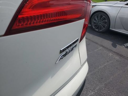 Used 2018 Honda Pilot Touring image 8