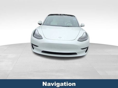 Used 2023 Tesla Model 3 Standard Range RWD image 2
