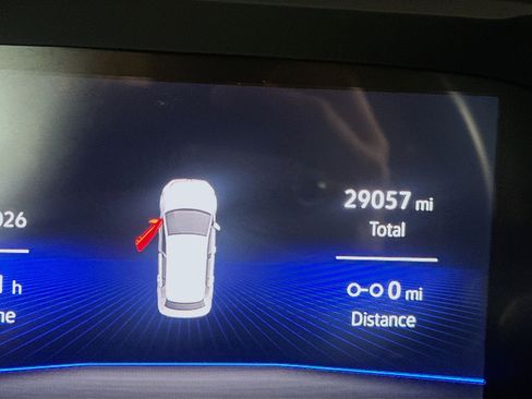 Used 2024 Volkswagen Tiguan Wolfsburg Edition image 18