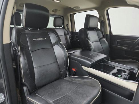 Used 2022 RAM 2500 Laramie image 32