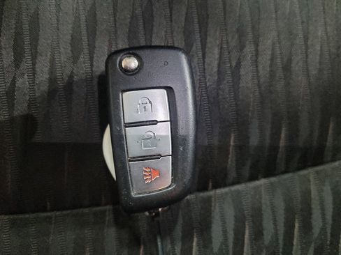 Used 2020 Nissan Rogue S image 32