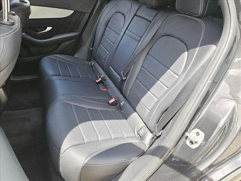 Used 2022 Mercedes-Benz GLC 300 image 17