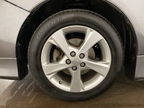 Used 2012 Toyota Corolla S image 19