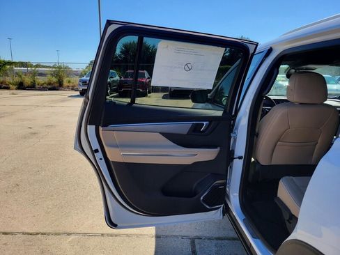 New 2026 Buick Enclave Preferred w/ Power Package image 30