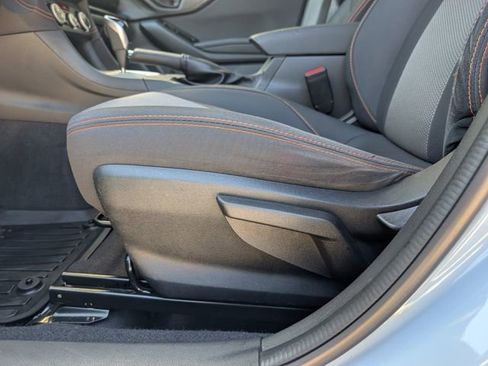 Used 2020 Subaru Crosstrek 2.0i Premium w/ Moonroof Package 1 AWD/4WD image 21