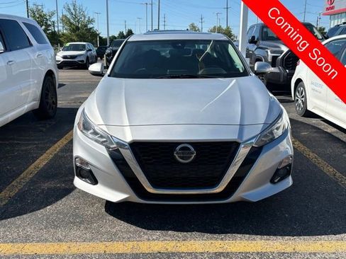 Used 2019 Nissan Altima 2.5 SV AWD/4WD image 2