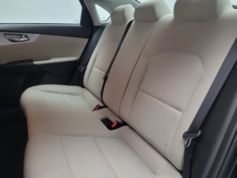 Used 2023 Kia Forte LXS image 18