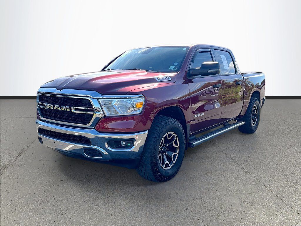 Used 2023 RAM 1500 Big Horn AWD/4WD image 3