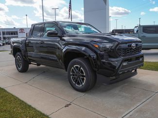 New 2025 Toyota Tacoma TRD Sport video 2