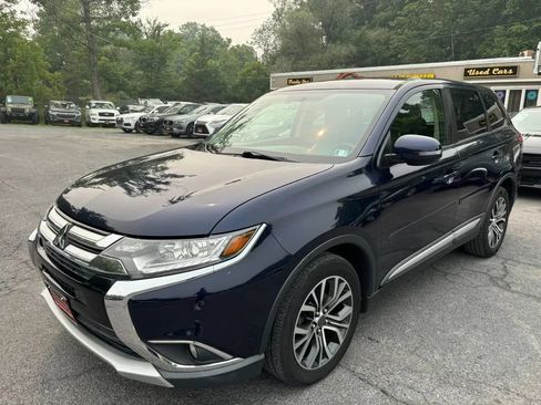 Used 2018 Mitsubishi Outlander SEL AWD/4WD image 4