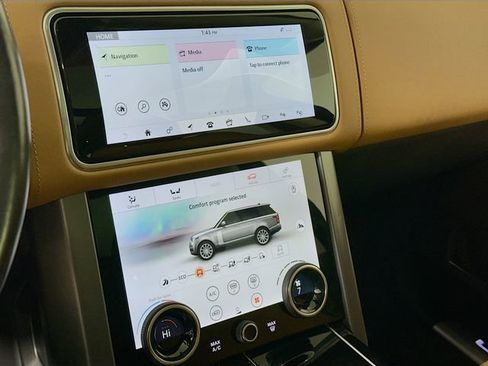 Used 2021 Land Rover Range Rover Autobiography Fifty Edition image 15