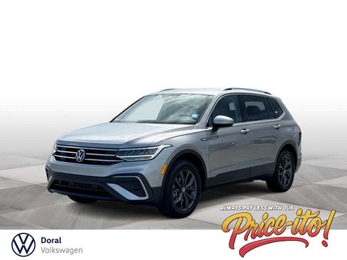 Used 2023 Volkswagen Tiguan SE FWD image 1