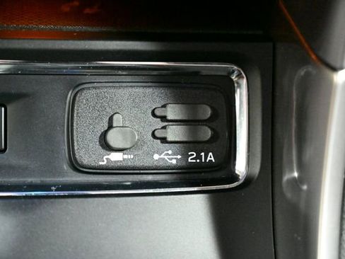 Used 2022 Subaru Ascent Premium w/ Convenience Package image 31