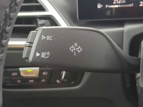 Used 2025 BMW 330i xDrive Sedan w/ Convenience Package image 29