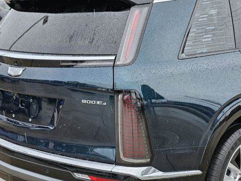 New 2026 Cadillac Vistiq Luxury image 10