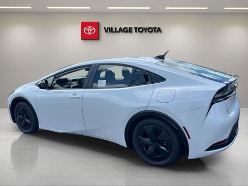 New 2026 Toyota Prius Plug-In Hybrid image 3