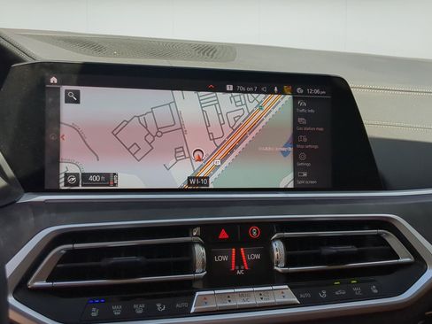 Used 2021 BMW X7 xDrive40i w/ Executive Package AWD/4WD image 17