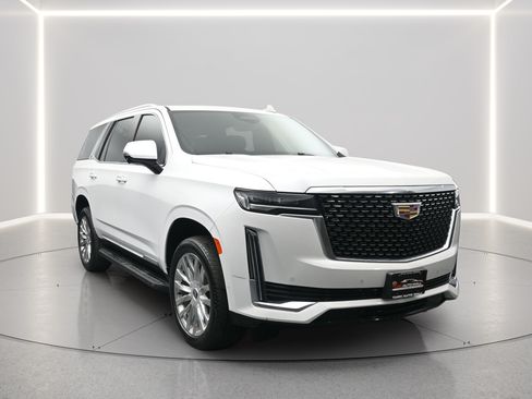 Used 2022 Cadillac Escalade Premium Luxury AWD/4WD image 18