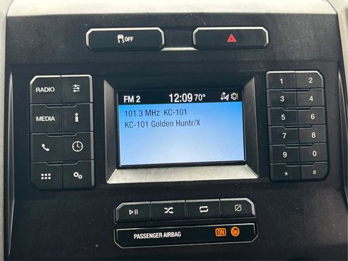 Used 2022 Ford F250 XL w/ STX Appearance Package AWD/4WD image 19