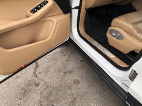 Used 2016 Porsche Macan S image 13