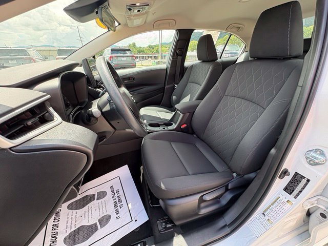 Used 2025 Toyota Corolla LE FWD image 22