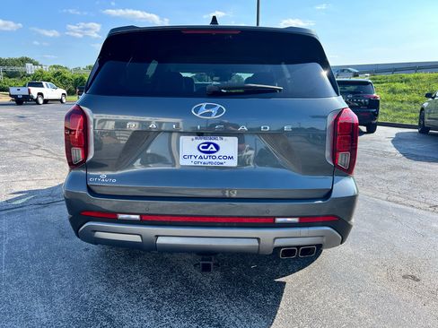 Used 2023 Hyundai Palisade SEL FWD image 6