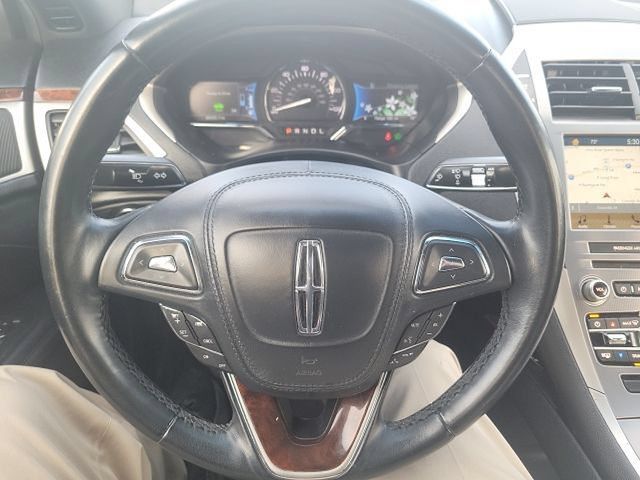 Used 2018 Lincoln MKZ Select w/ Select Plus Package FWD image 19
