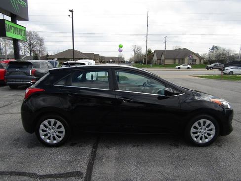 Used 2016 Hyundai Elantra GT image 9