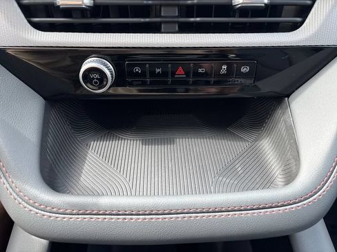 New 2026 Ford Explorer Active w/ Active Comfort Package AWD/4WD image 19