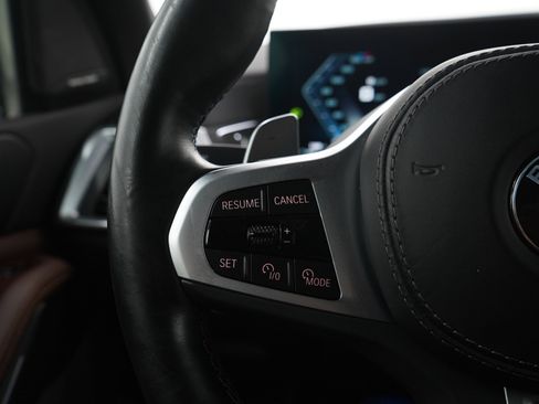 Used 2025 BMW X5 M60i AWD/4WD image 24