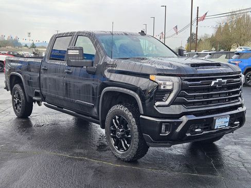 New 2026 Chevrolet Silverado 3500 High Country w/ High Country Premium Package AWD/4WD image 8