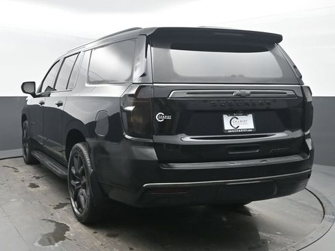 Used 2021 Chevrolet Suburban RST w/ Rear Media and Nav Package image 4