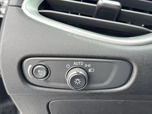 Used 2022 Chevrolet Malibu LT image 26