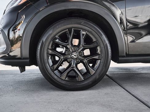 Used 2024 Honda HR-V Sport image 3