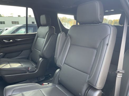 Used 2023 GMC Yukon Denali image 15