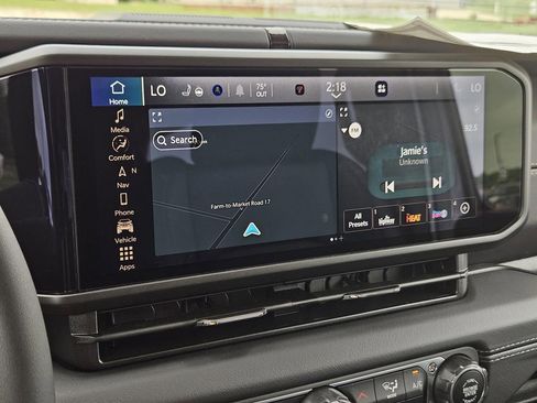 New 2025 Jeep Wrangler Unlimited Sahara image 10