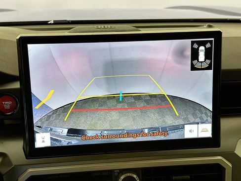 Used 2024 Toyota Tacoma TRD Off-Road w/ TRD Off Road Upgrade Package AWD/4WD image 12