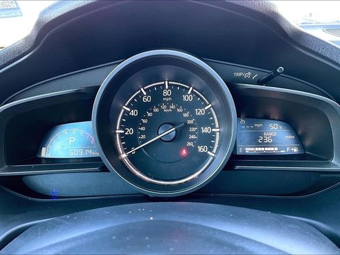 Used 2018 MAZDA MAZDA3 Touring image 27