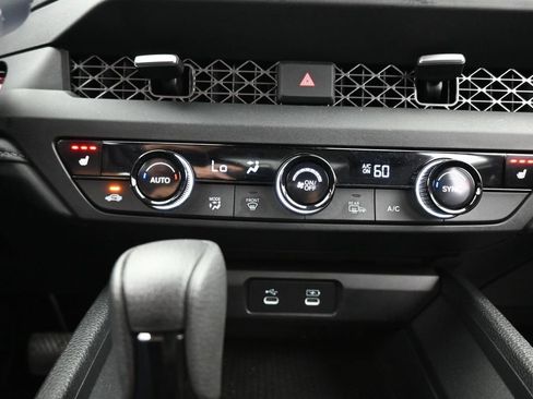 Used 2025 Honda Accord SE image 25